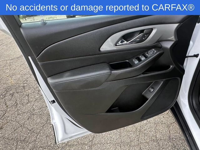 Certified 2023 Chevrolet Traverse LT FWD image 17