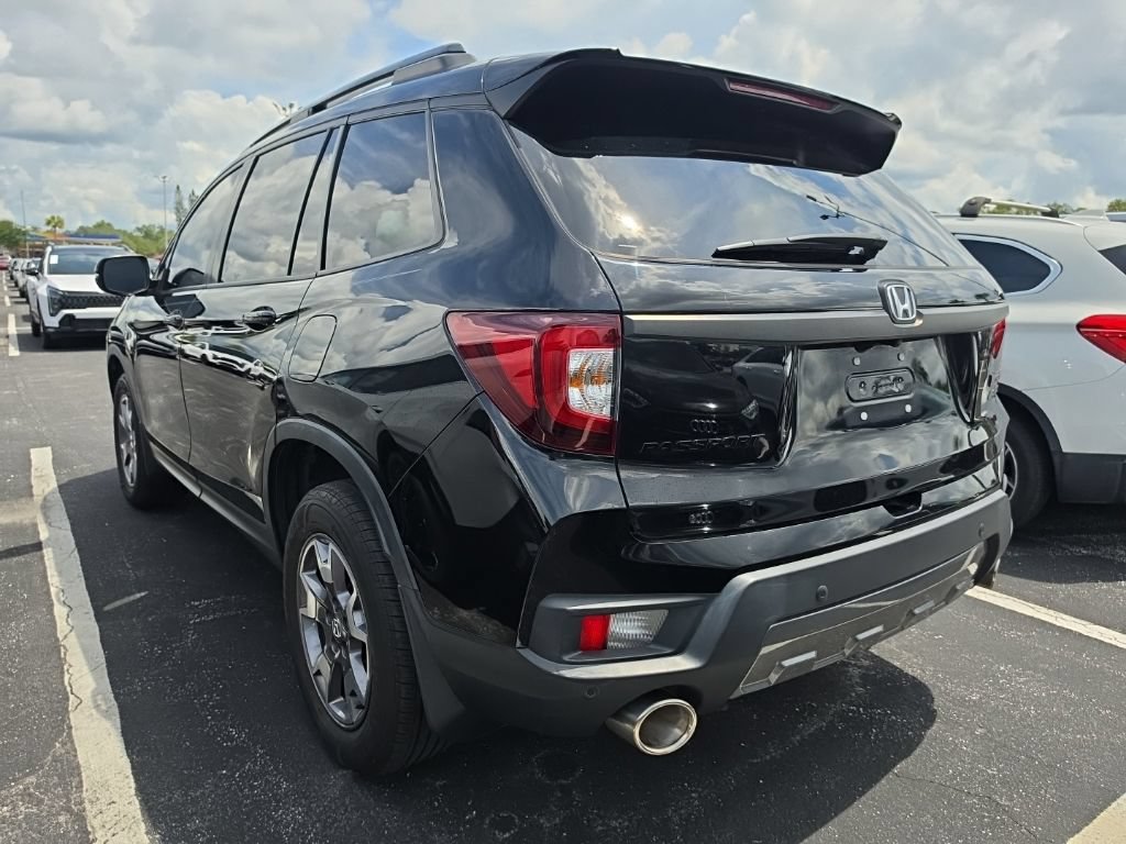 Used 2023 Honda Passport TrailSport image 12