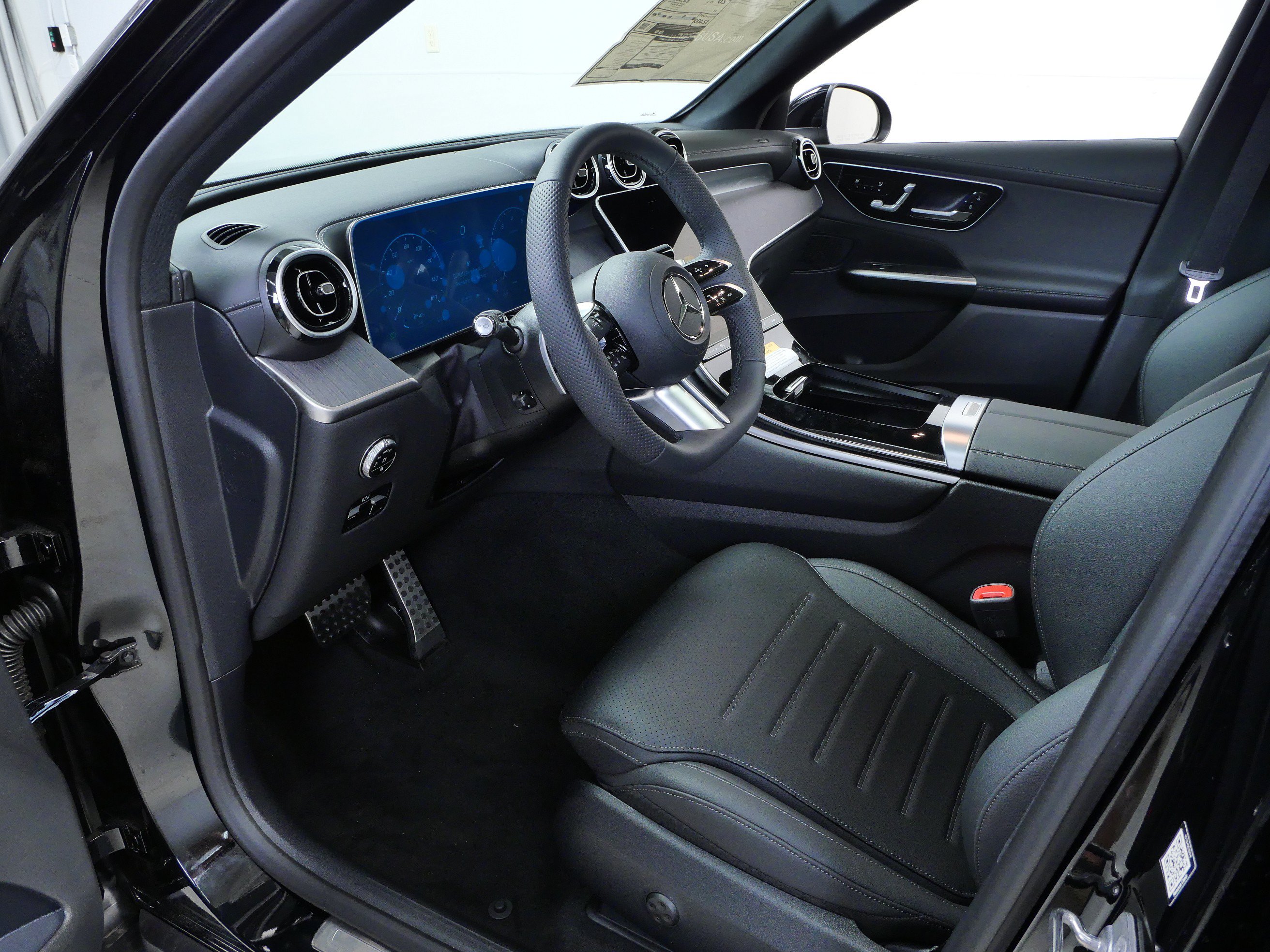New 2026 Mercedes-Benz GLC 300 4MATIC image 7