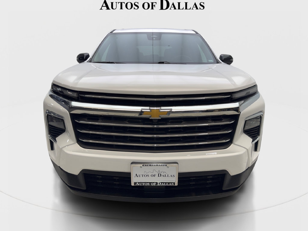 Used 2026 Chevrolet Traverse LT FWD image 4
