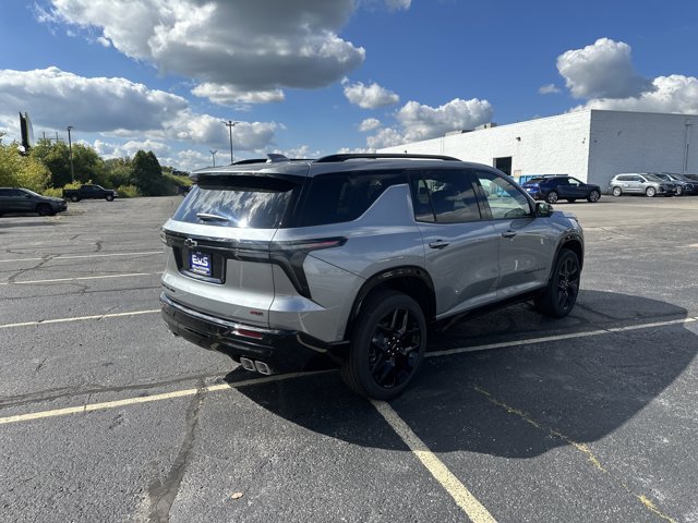 New 2026 Chevrolet Traverse RS w/ LPO, Floor Liner Package image 5
