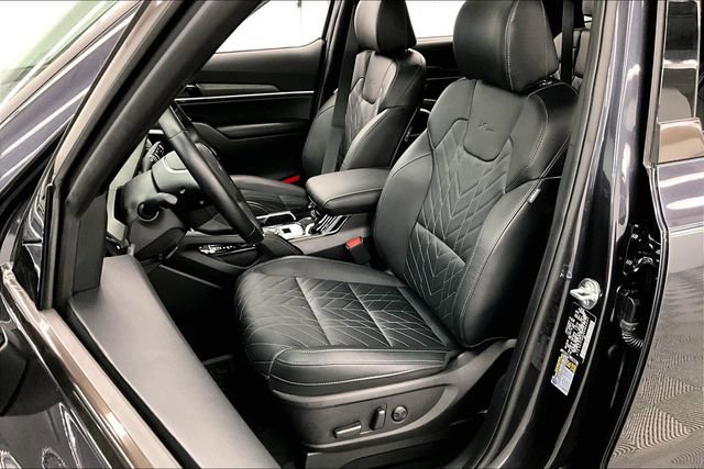 Used 2025 Kia Telluride AWD image 24
