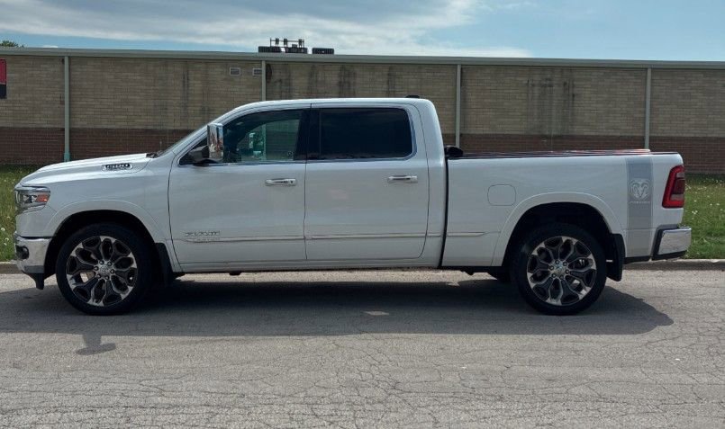 Used 2019 RAM 1500 Limited AWD/4WD image 2