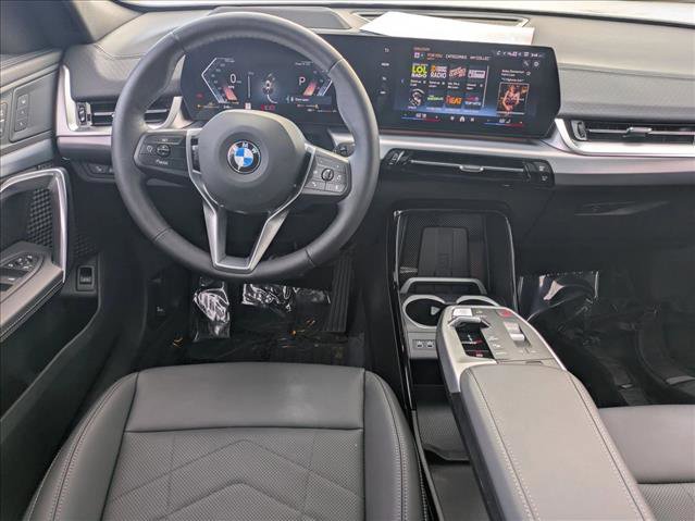 Used 2025 BMW X2 xDrive28i w/ Technology Package image 18