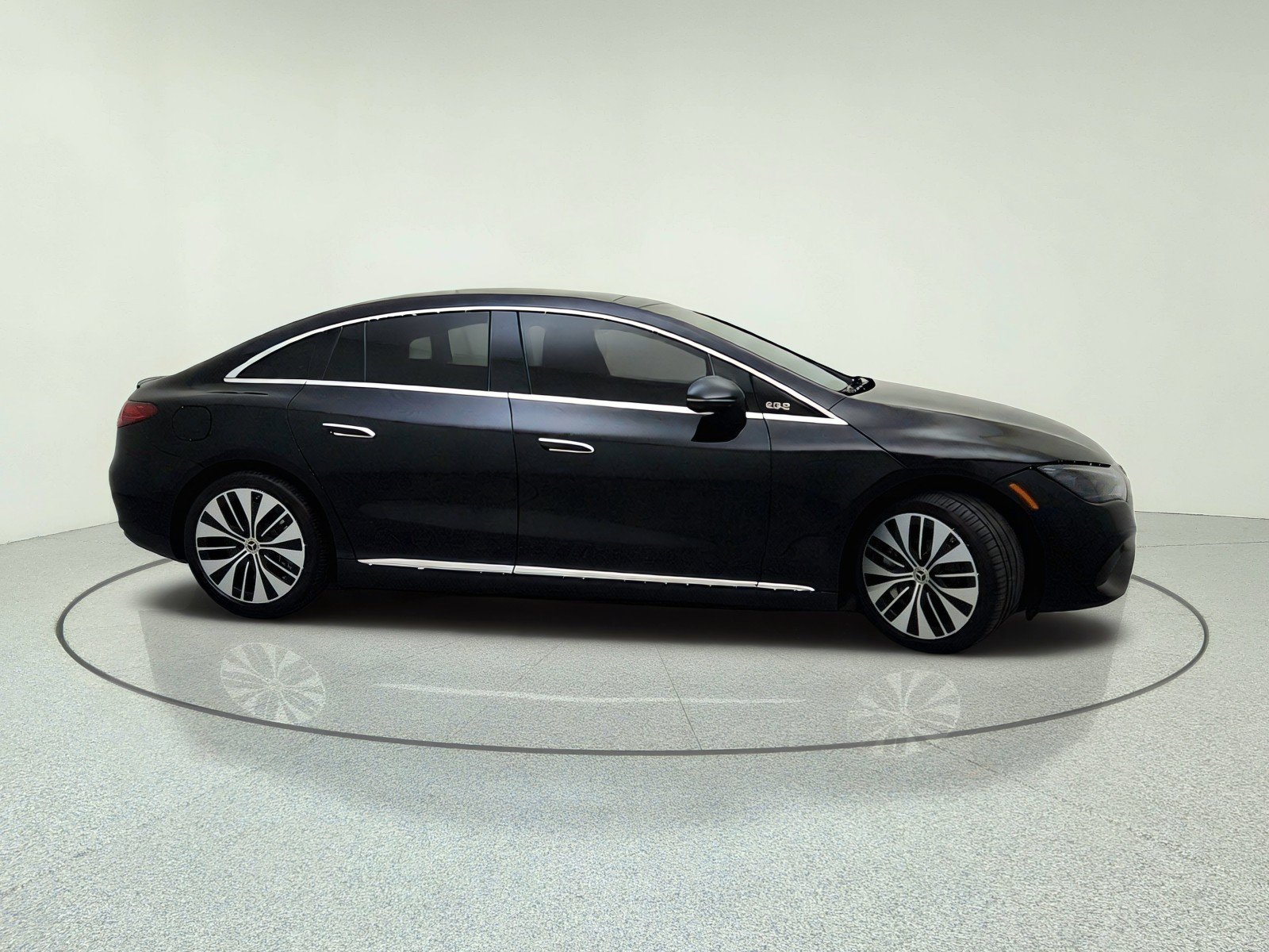 Certified 2023 Mercedes-Benz EQE 500 4MATIC Sedan image 11