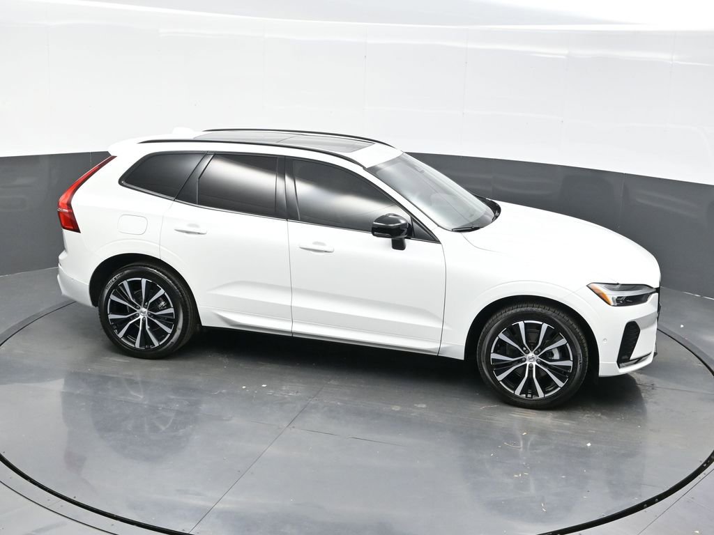 Used 2024 Volvo XC60 B5 Plus w/ Protection Package Premier image 40