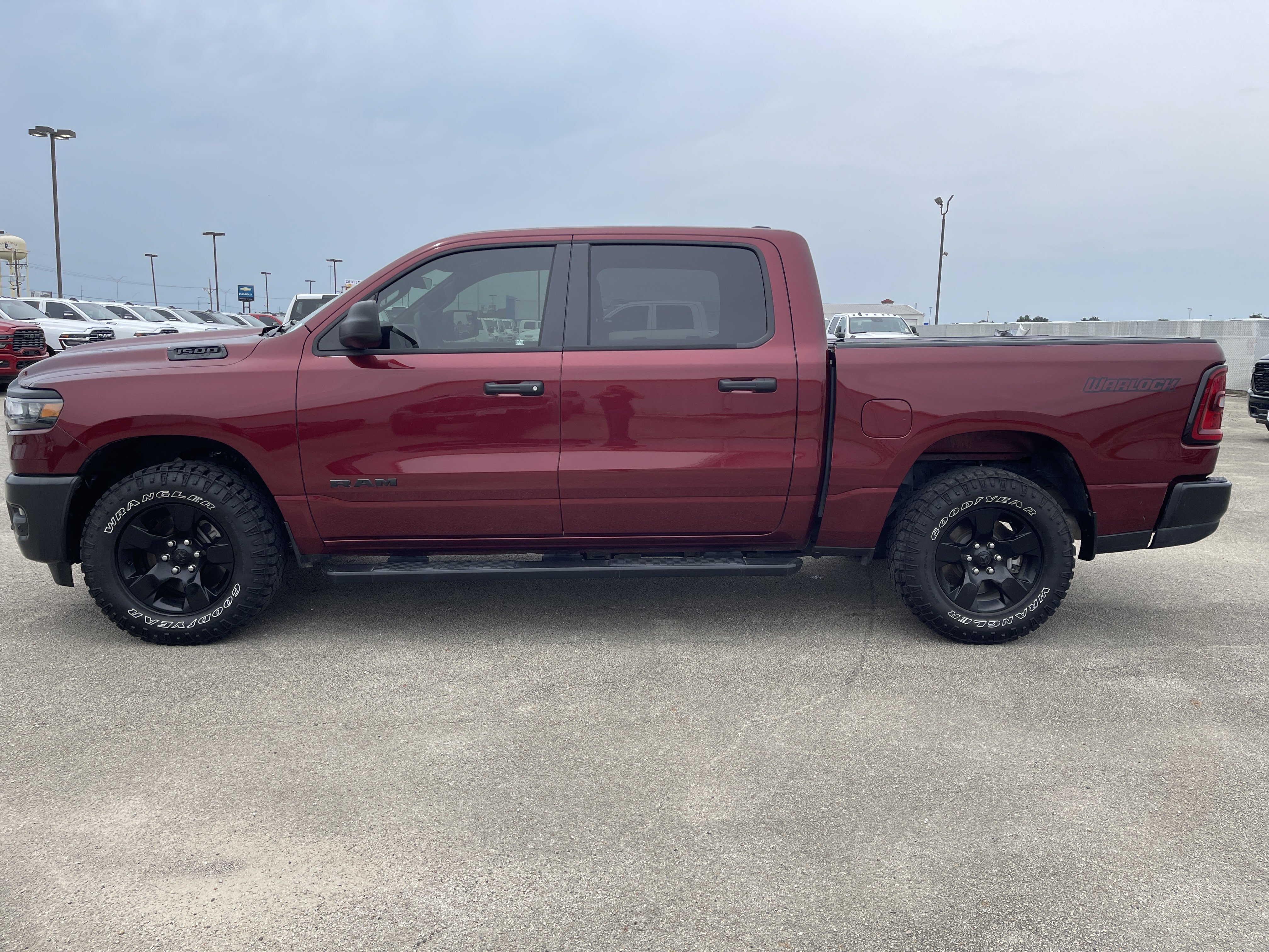 Used 2025 RAM 1500 Warlock AWD/4WD image 10