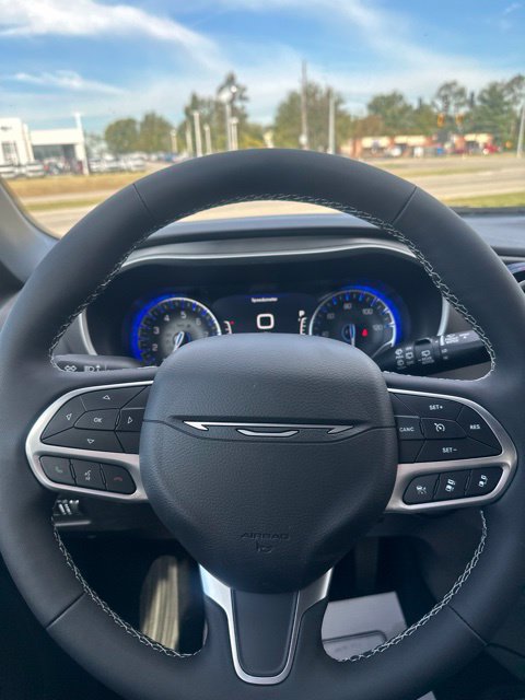 New 2027 Chrysler Pacifica LX FWD image 8