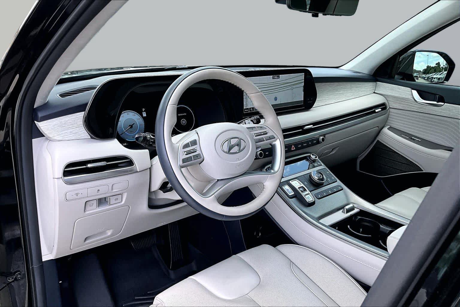 Used 2024 Hyundai Palisade Calligraphy FWD image 16