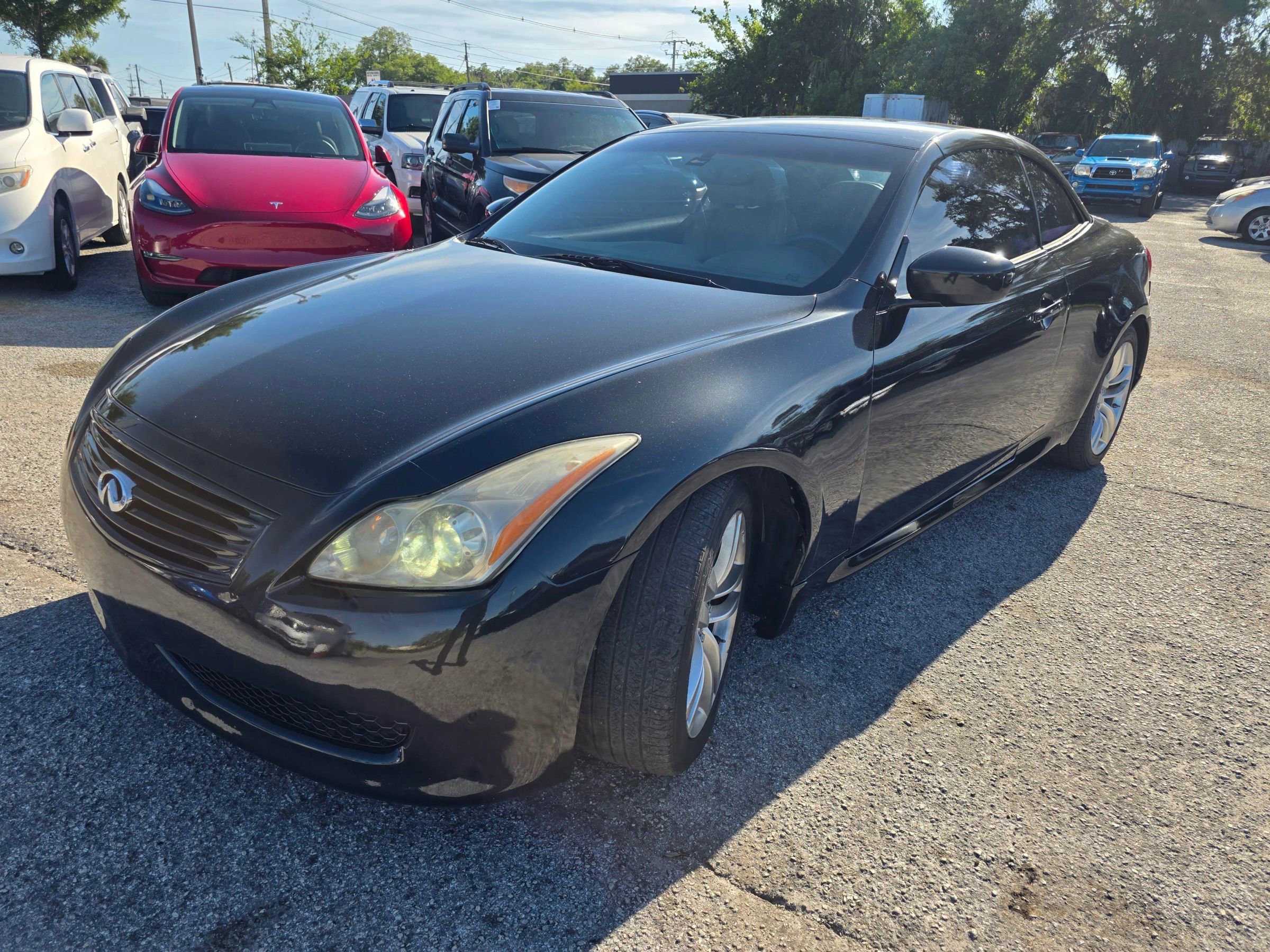 Used 2010 INFINITI G37 Convertible w/ Premium Pkg RWD image 5