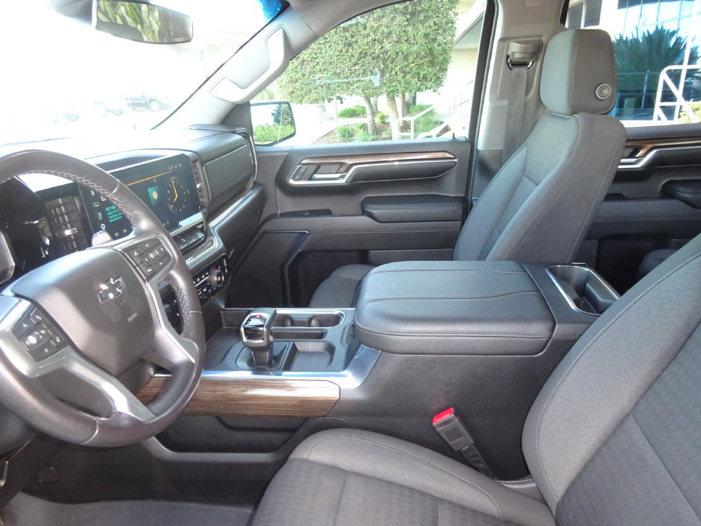 Certified 2023 Chevrolet Silverado 1500 RST AWD/4WD image 13