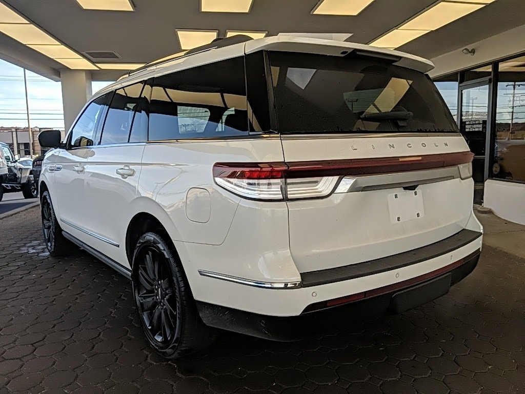 Certified 2023 Lincoln Navigator Reserve image 9