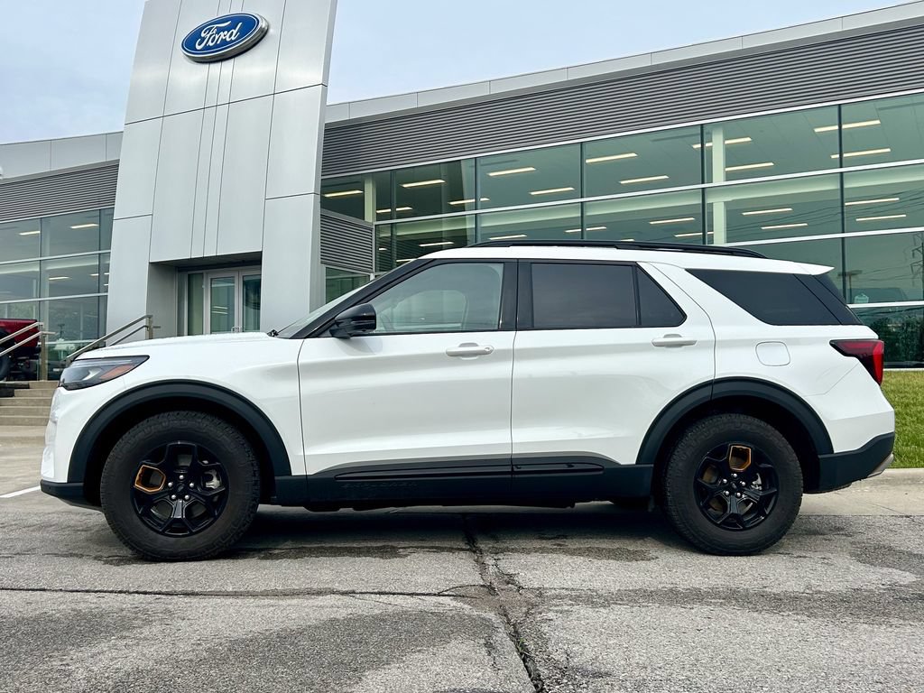 Used 2026 Ford Explorer Tremor w/ Tremor Convenience Package AWD/4WD image 3
