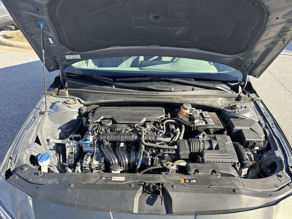 Used 2025 Hyundai Elantra SEL image 33