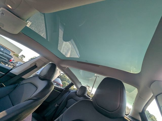 Used 2024 Tesla Model 3 Standard Range RWD image 19