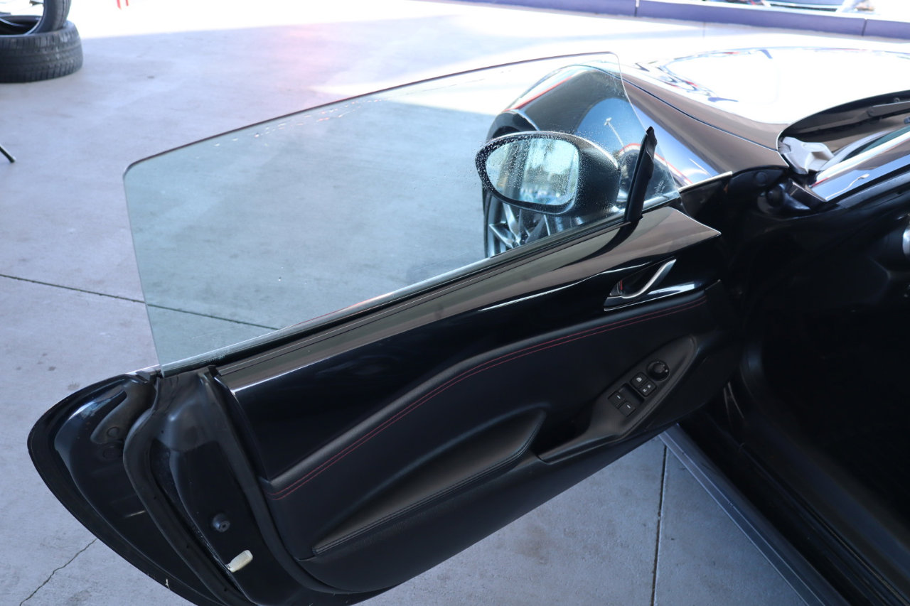 Used 2017 MAZDA MX-5 Miata RF Grand Touring image 13