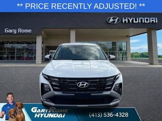 Certified 2025 Hyundai Tucson SE AWD/4WD image 3