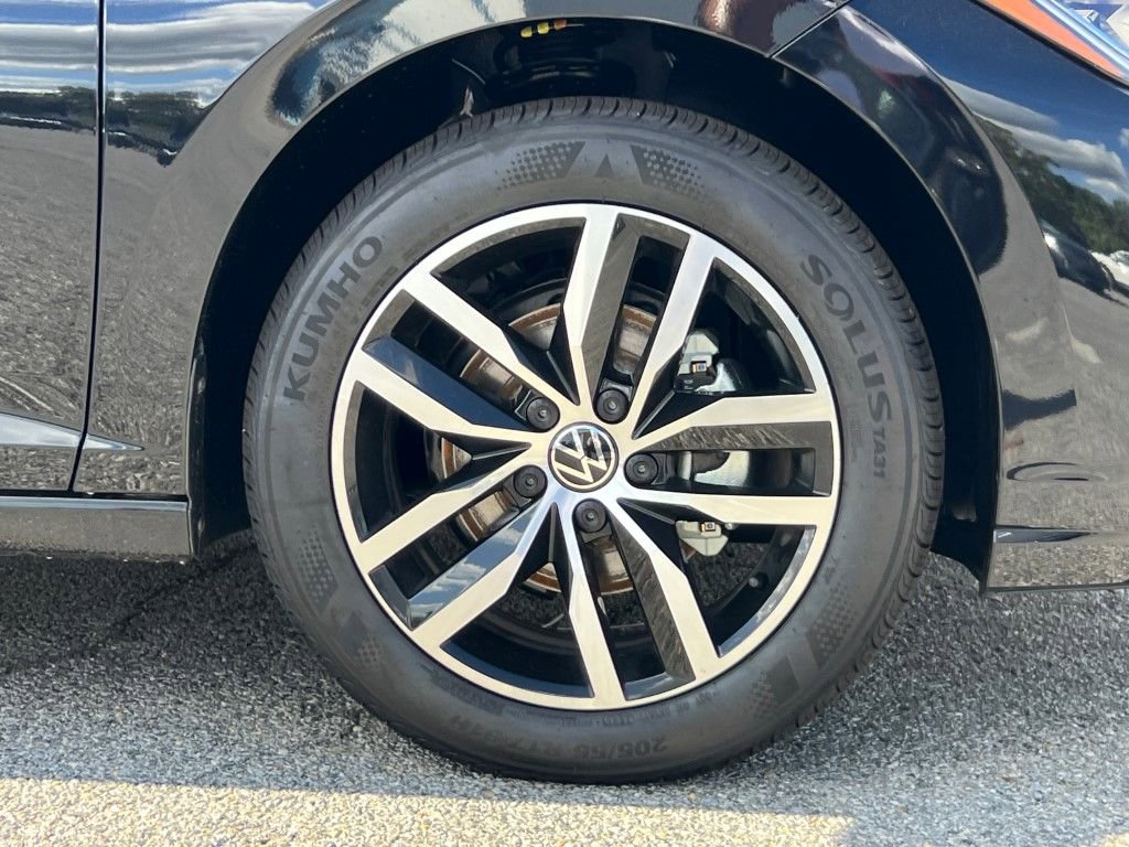 New 2025 Volkswagen Jetta SE image 6