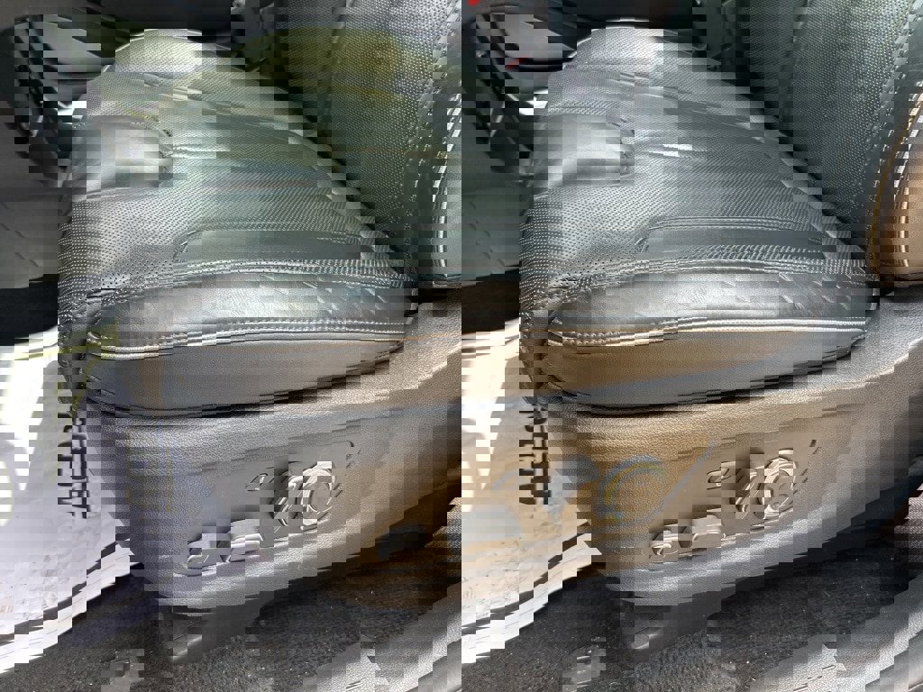 Used 2024 Hyundai Palisade Calligraphy image 29