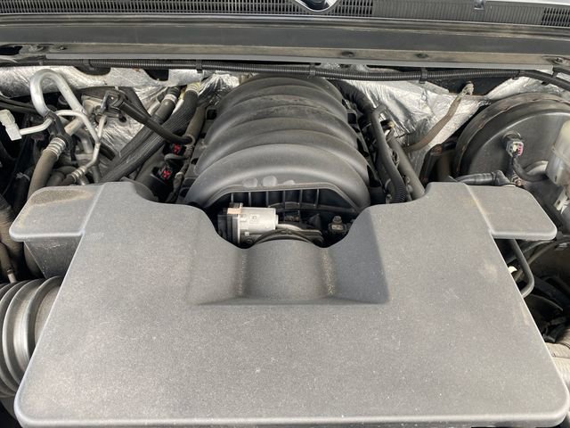 Used 2017 Chevrolet Suburban LT w/ Luxury Package AWD/4WD image 19