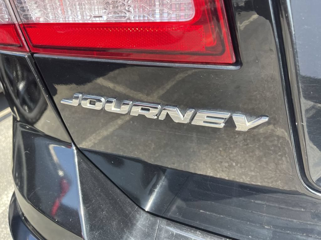 Used 2019 Dodge Journey SE FWD image 7