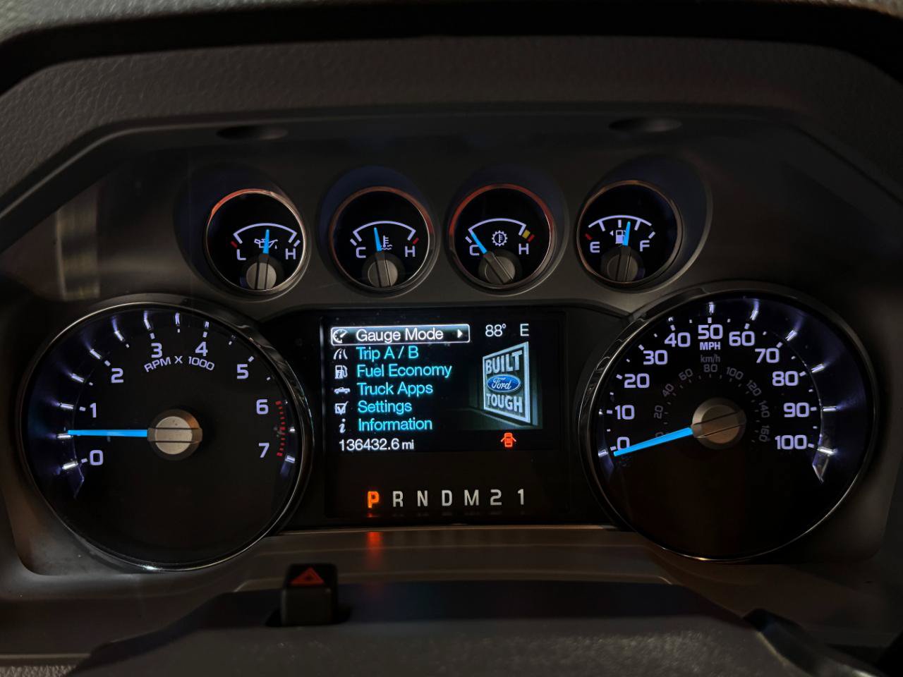 Used 2016 Ford F250 XLT w/ XLT Premium Package AWD/4WD image 34