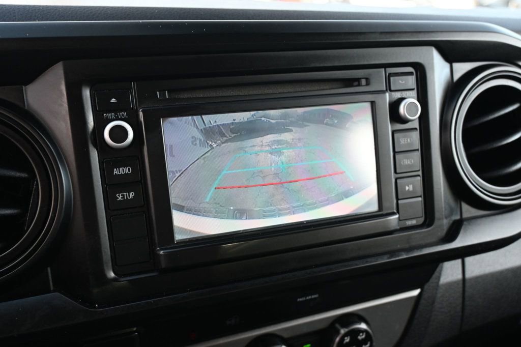 Used 2018 Toyota Tacoma SR RWD image 10