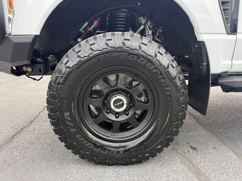 New 2026 Ford F250 Lariat w/ Black Appearance Package image 54