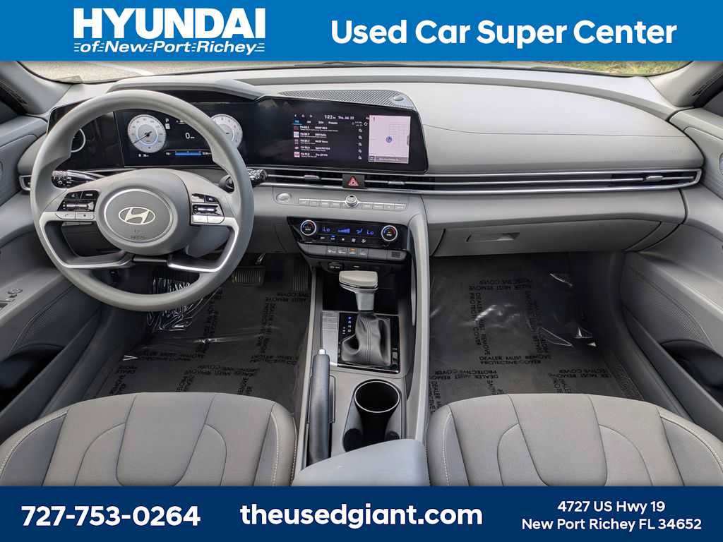 Certified 2024 Hyundai Elantra SEL FWD image 15