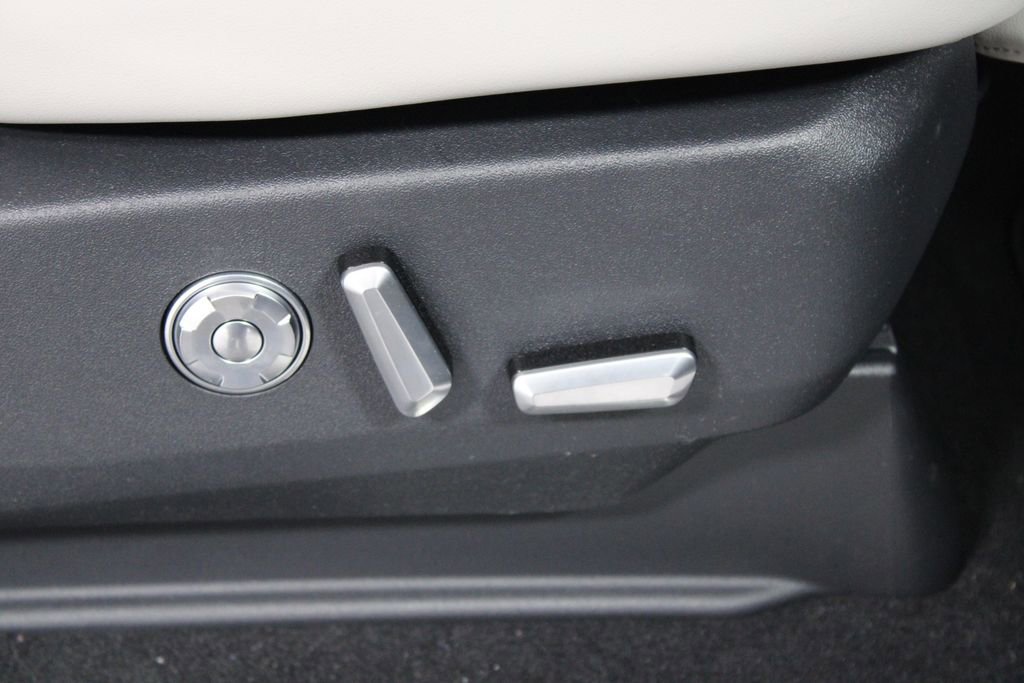 New 2026 Lincoln Navigator Reserve image 29