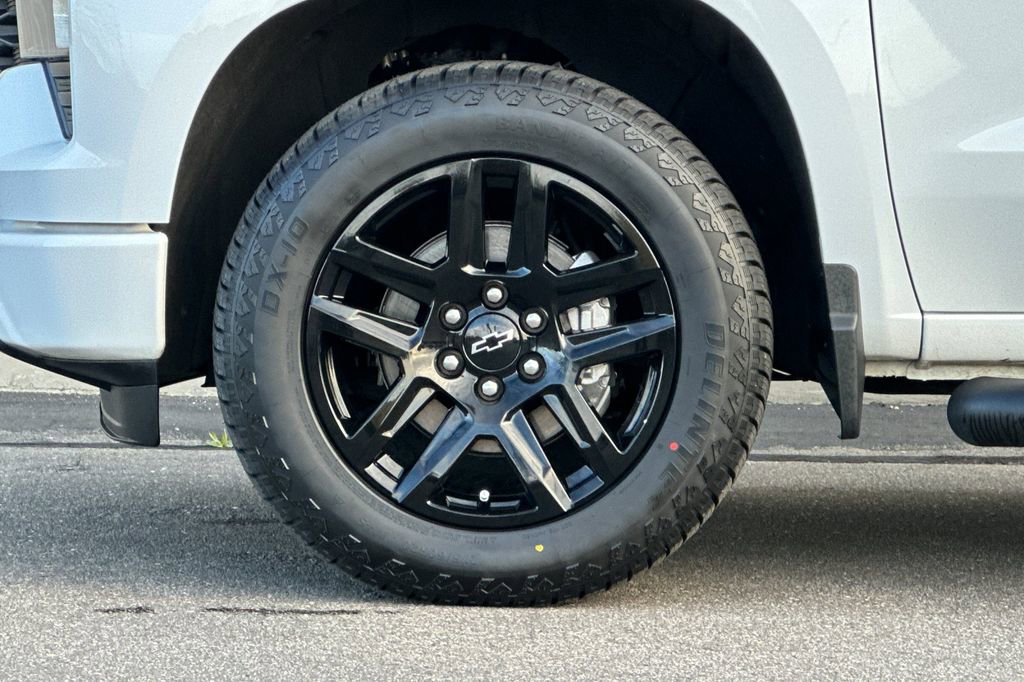 Used 2024 Chevrolet Silverado 1500 Custom w/ Turbomax Blackout Package image 26