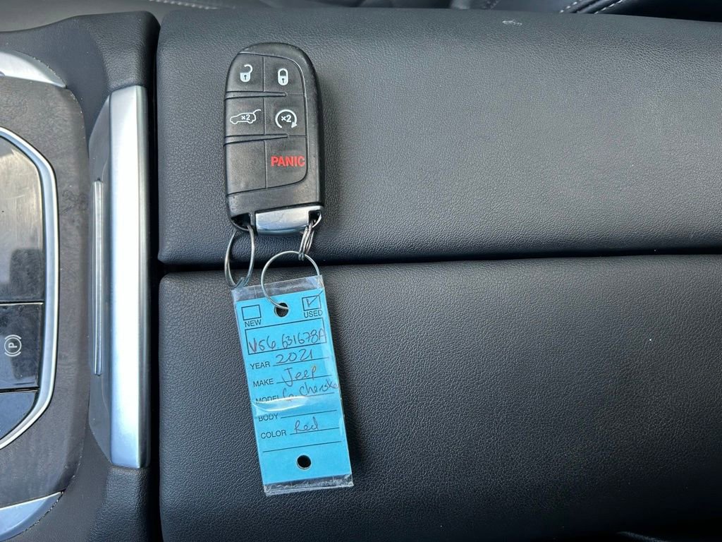 Used 2021 Jeep Grand Cherokee Laredo X RWD image 45