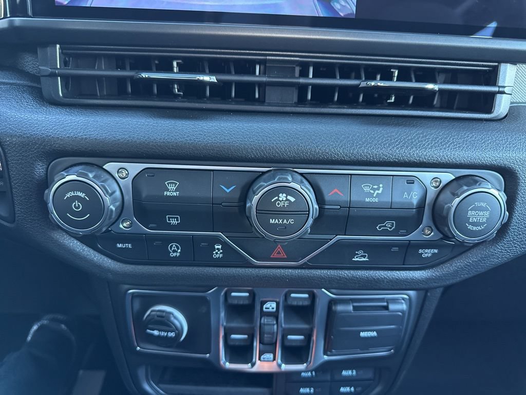 New 2026 Jeep Gladiator Sport AWD/4WD image 68