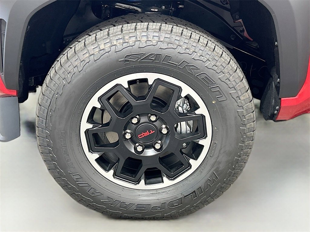 New 2025 Toyota Tacoma TRD Off-Road image 9