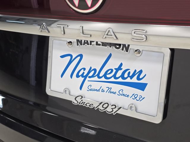 Used 2024 Volkswagen Atlas Cross Sport SEL R-Line AWD/4WD image 36