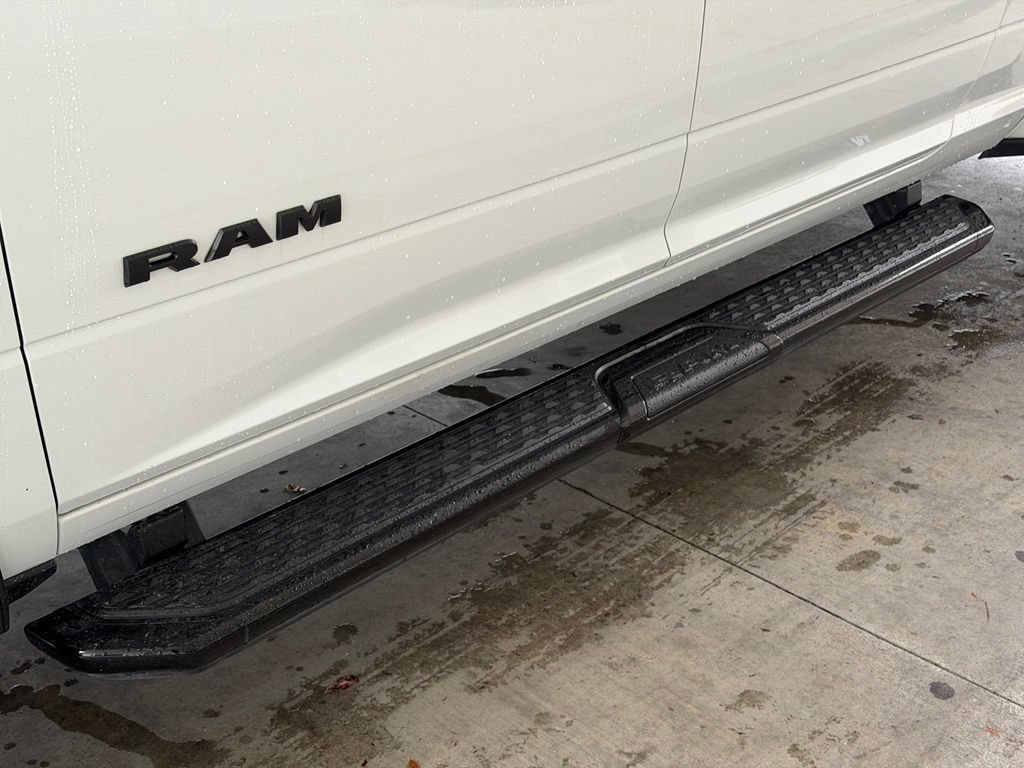 Used 2024 RAM 3500 Laramie w/ Night Edition AWD/4WD image 18