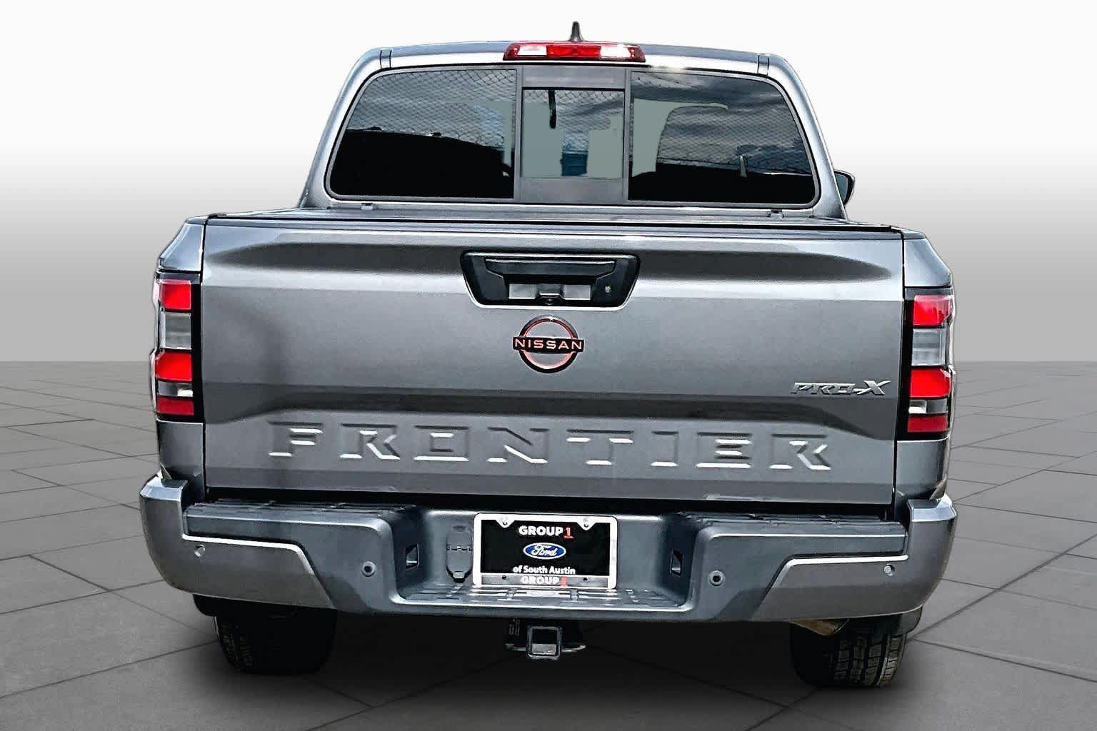 Used 2022 Nissan Frontier Pro-X RWD image 5