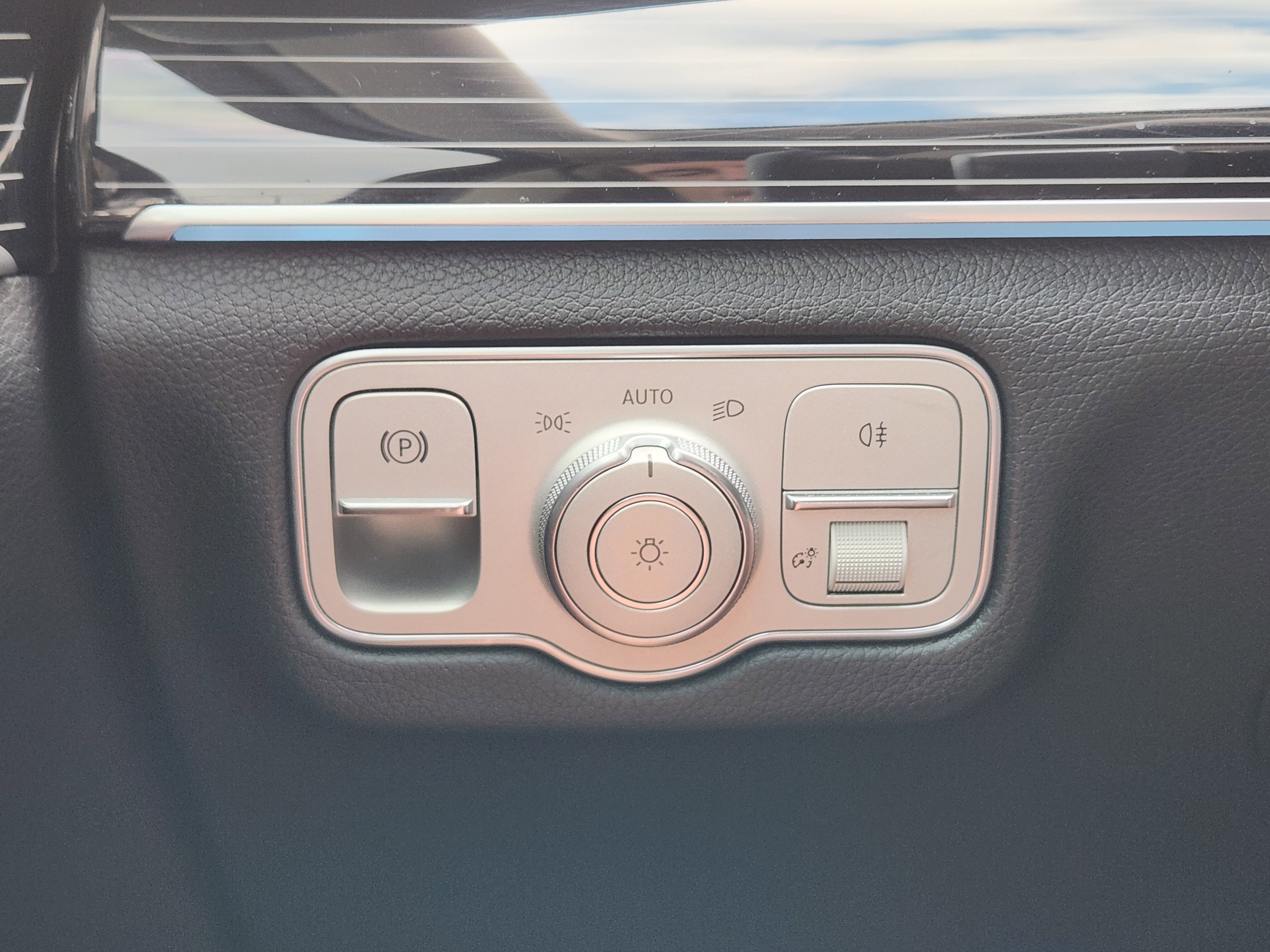 Used 2024 Mercedes-Benz GLE 450 4MATIC image 23