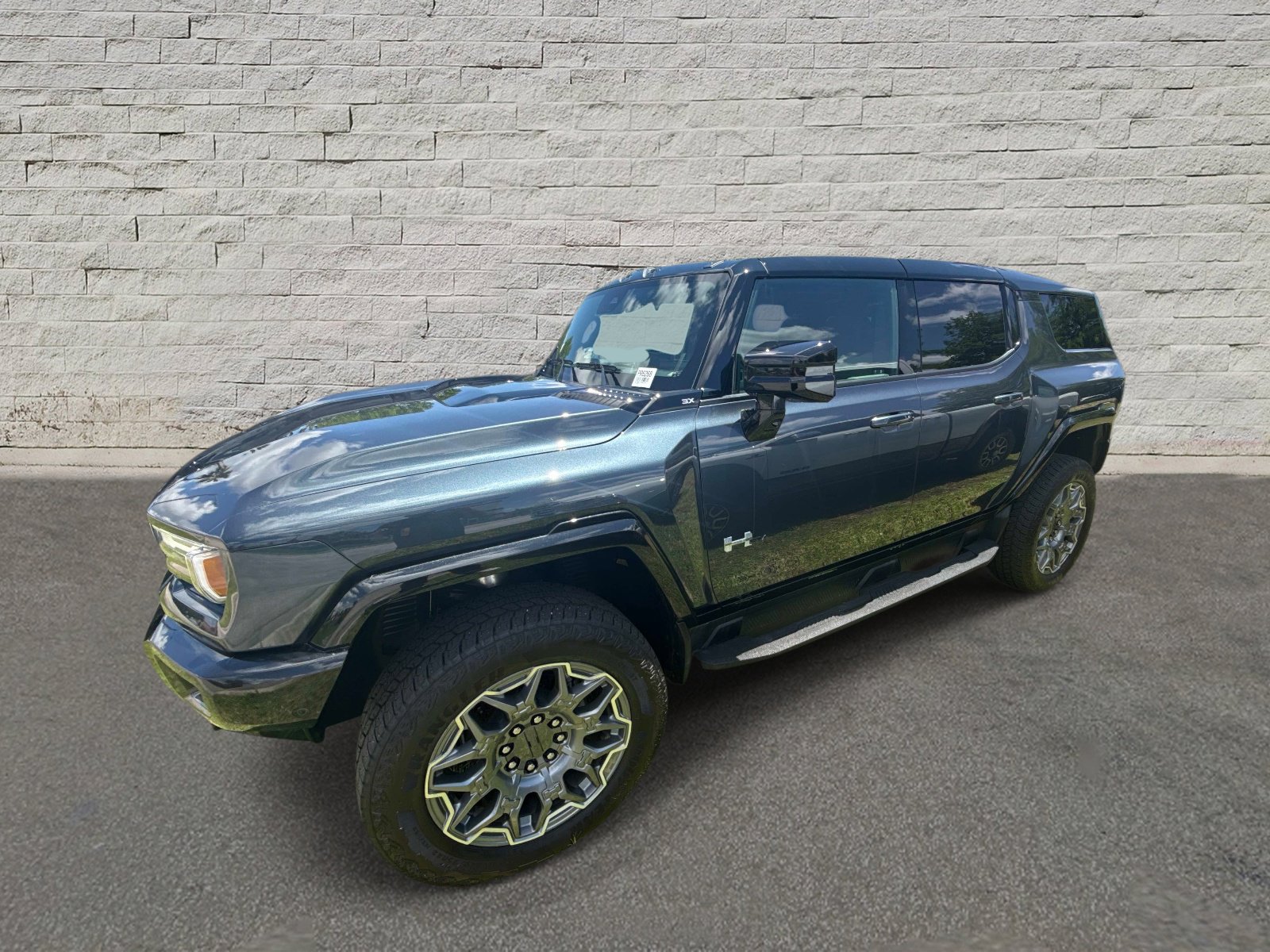 Used 2026 GMC Hummer EV SUV AWD/4WD image 8