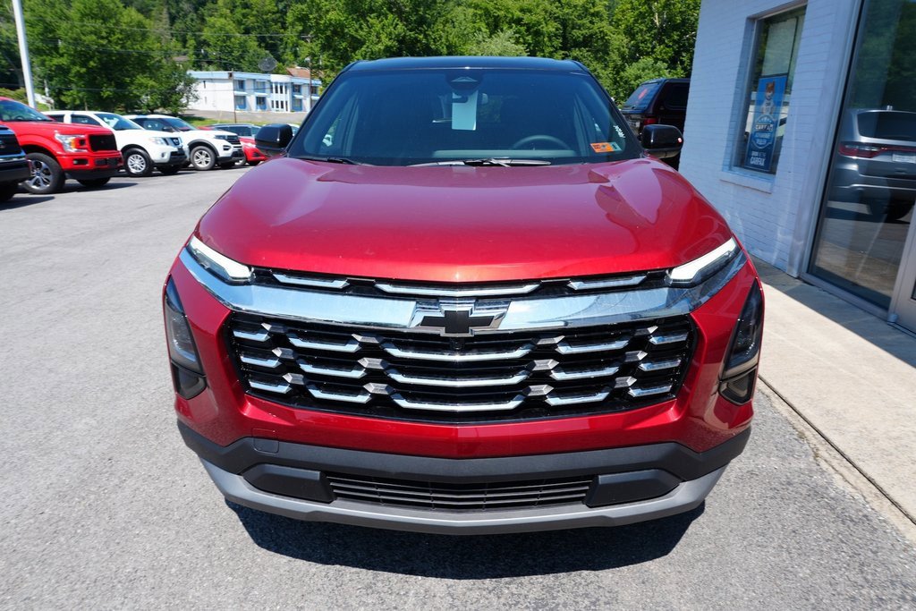 New 2026 Chevrolet Equinox LT image 2