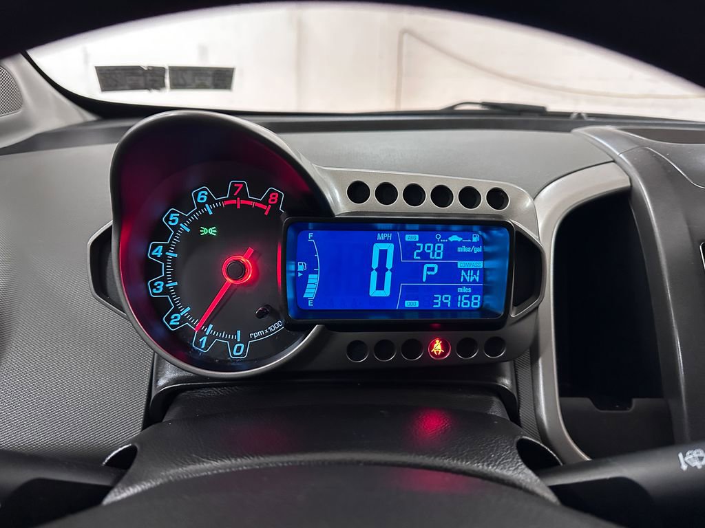 Used 2015 Chevrolet Sonic LT image 33