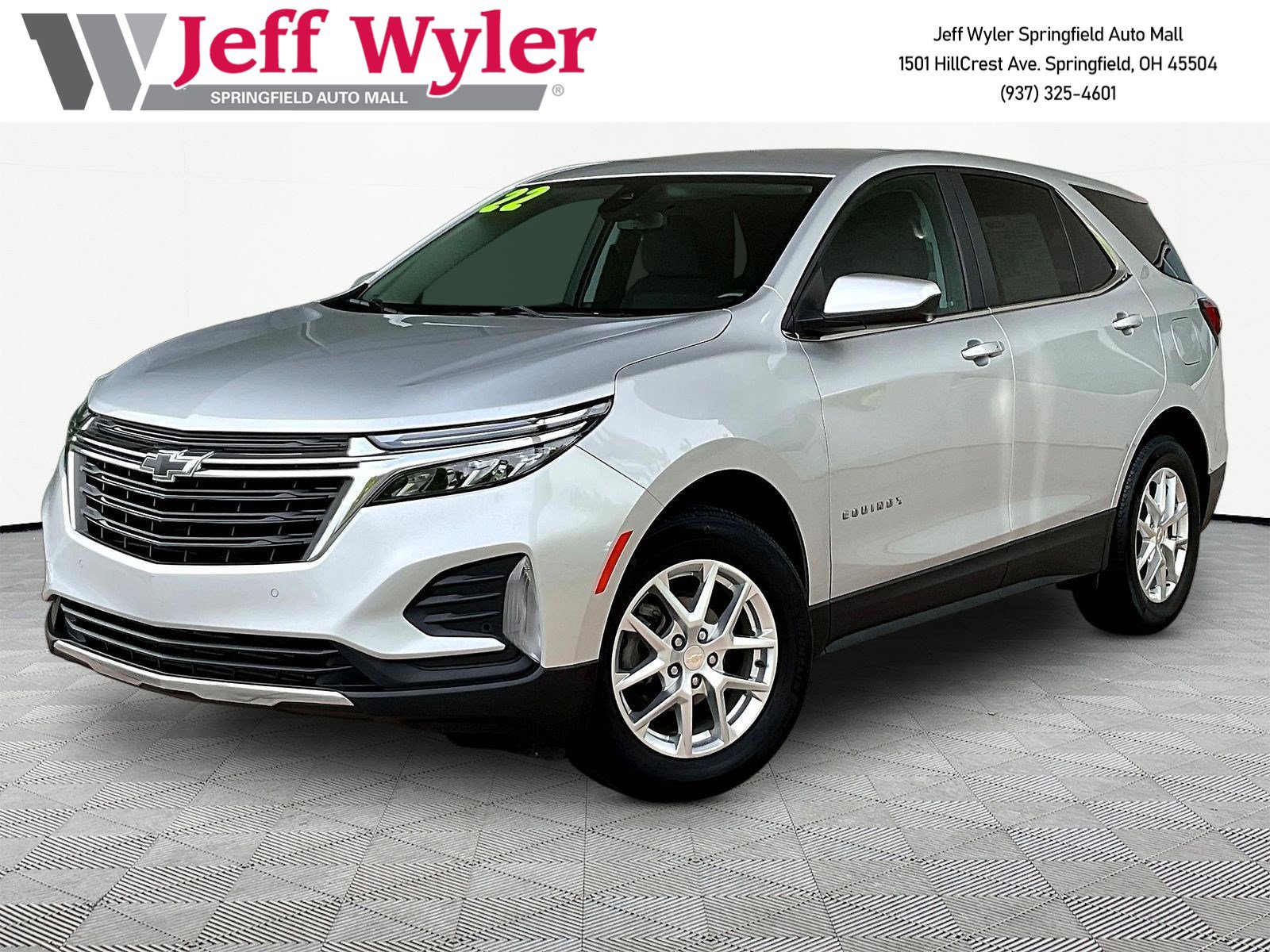 Used 2022 Chevrolet Equinox LT FWD image 1
