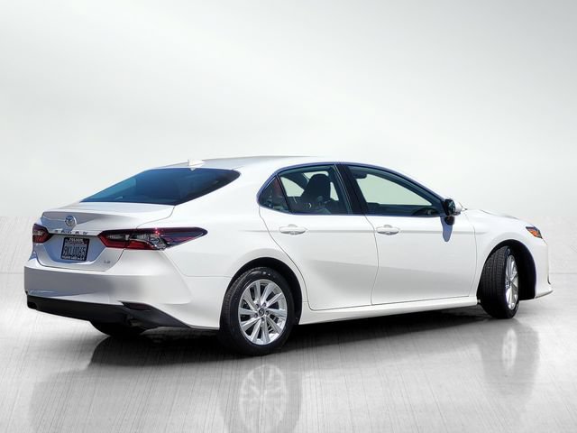 Used 2024 Toyota Camry LE w/ Convenience Package FWD image 4
