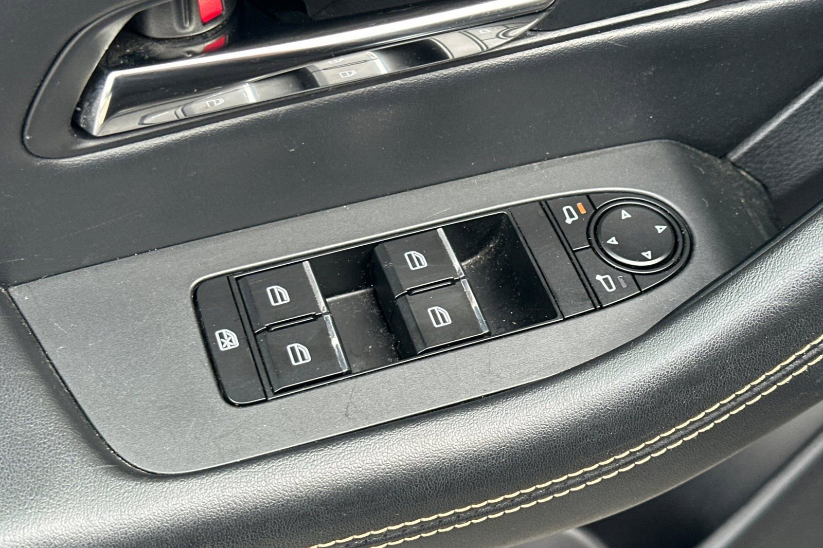 Used 2024 MAZDA CX-90 3.3 Turbo w/ Preferred Plus image 15