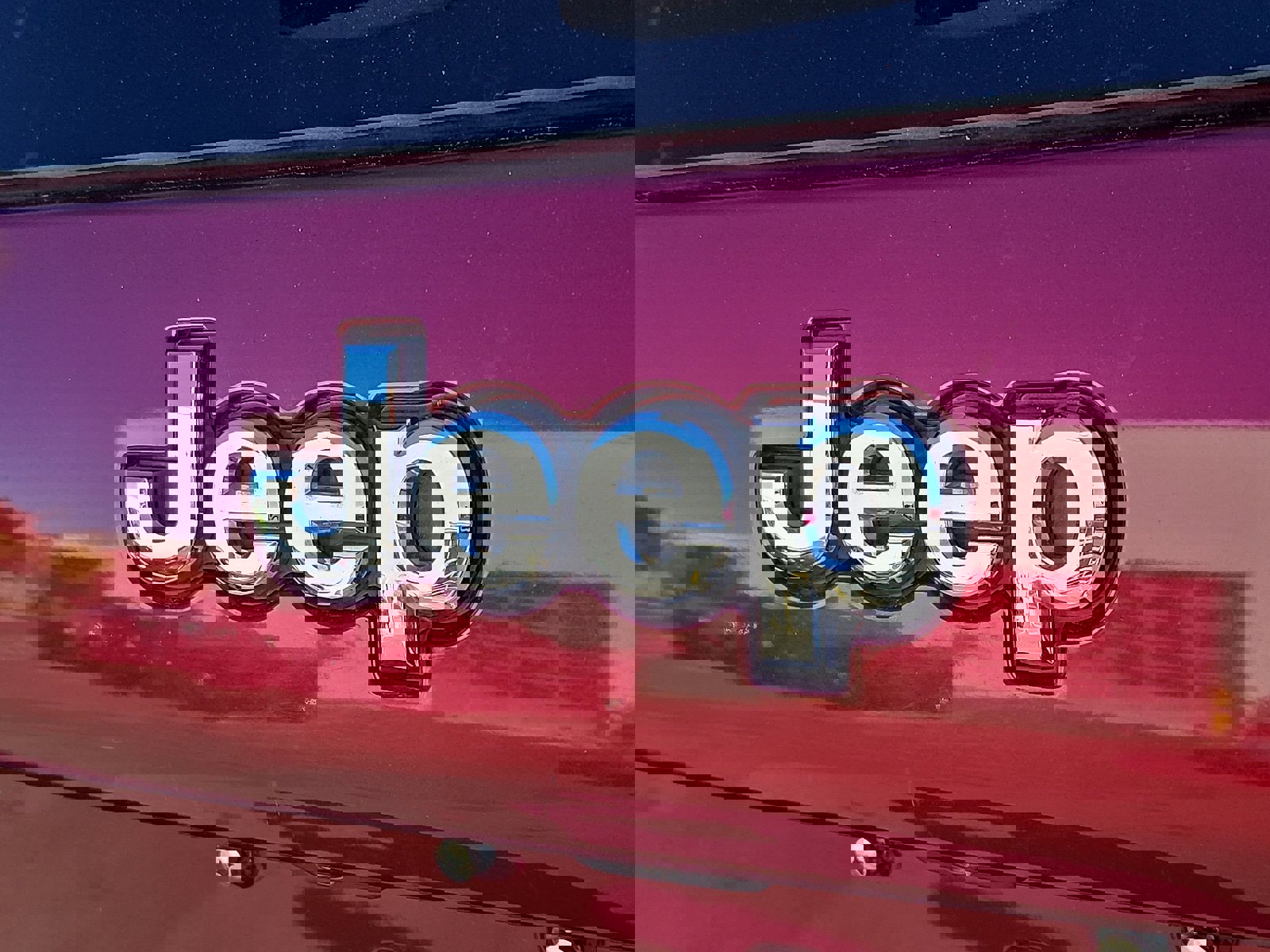 Used 2019 Jeep Cherokee Limited image 29