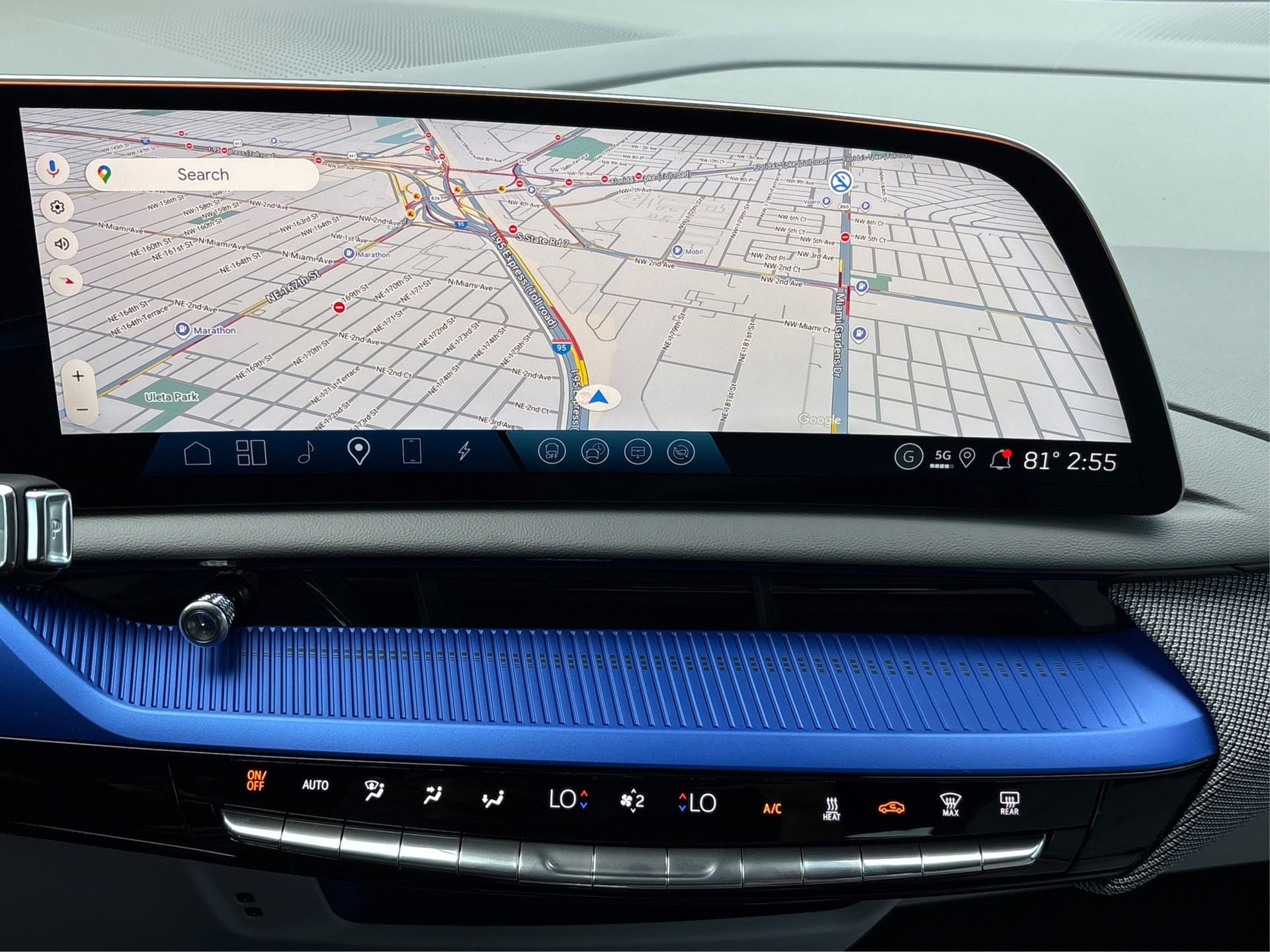 New 2026 Cadillac Optiq Sport 1 image 24