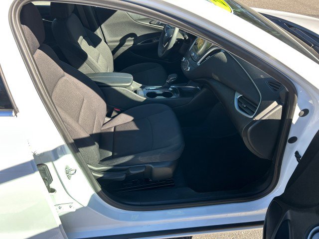 Used 2023 Chevrolet Malibu LT image 41