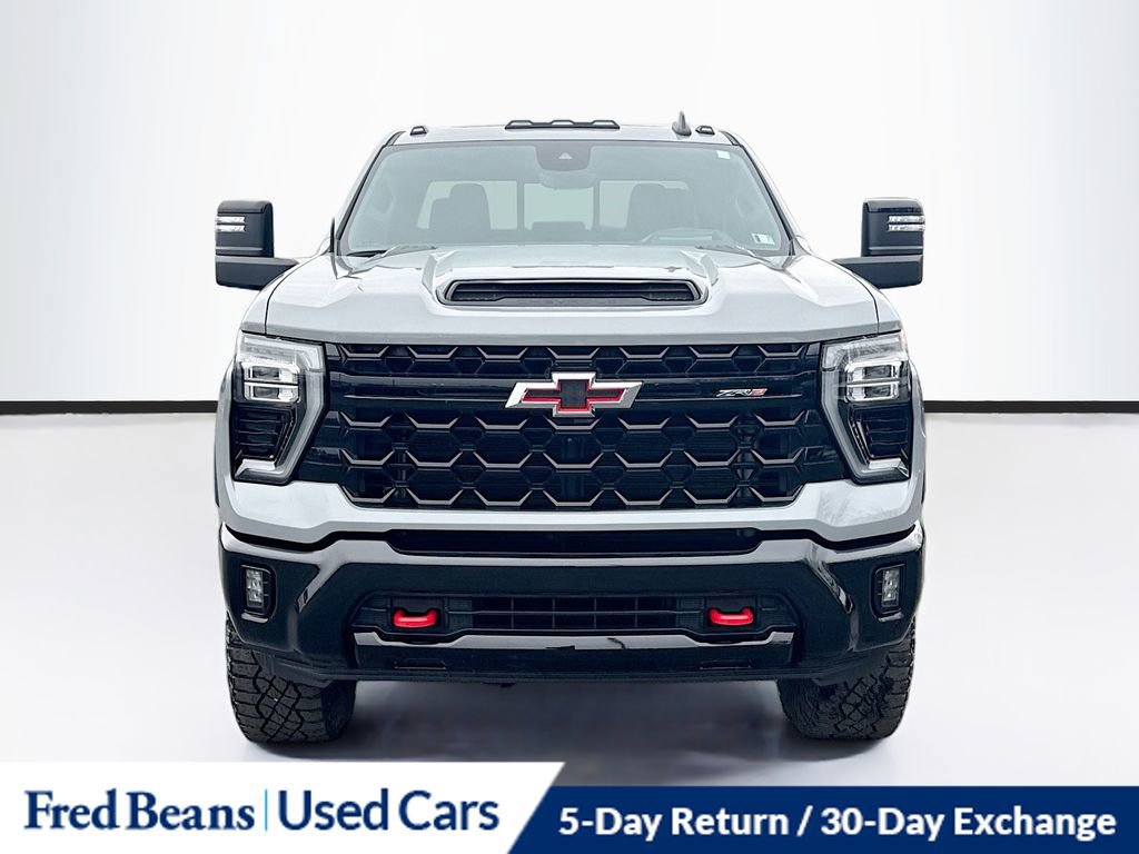 Used 2024 Chevrolet Silverado 2500 ZR2 w/ Technology Package image 2