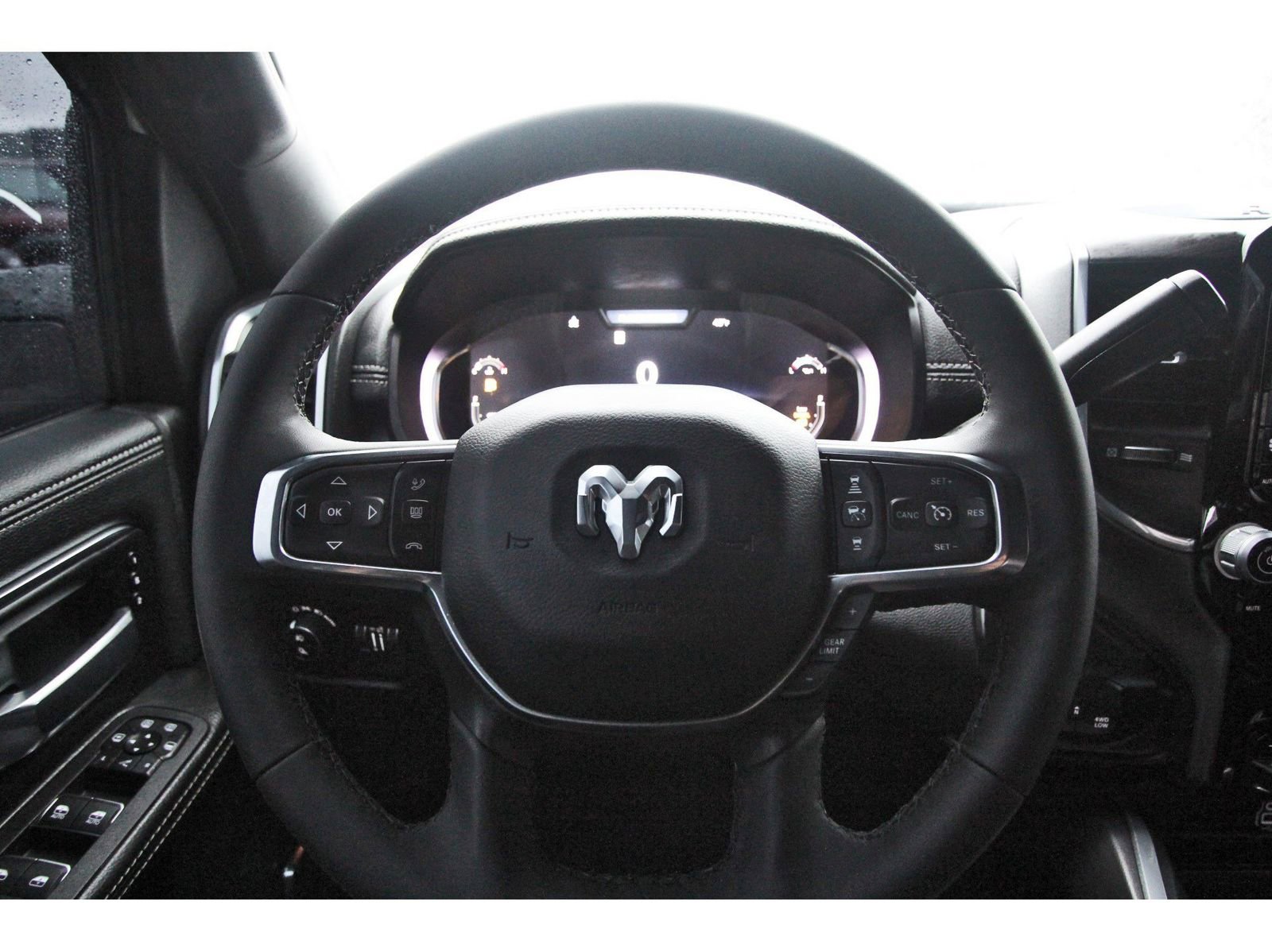 Used 2025 RAM 3500 Laramie w/ Towing Technology Group image 16