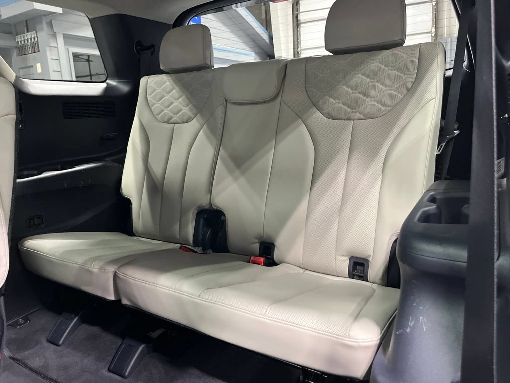 Used 2022 Hyundai Palisade Limited w/ Cargo Package AWD/4WD image 39